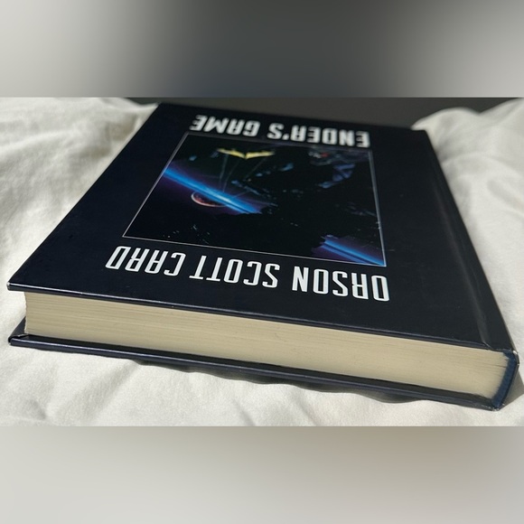 Ender's Game Hardcover Book - Picture 5 of 7